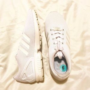 Adidas torsion sneakers